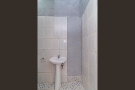 Banheiro de casa para alugar com 1 quarto, 50m² em Jardim Fernandes, São Paulo