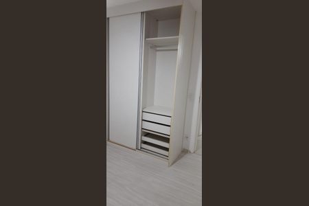 Apartamento para alugar com 74m², 2 quartos e 1 vagaQuarto