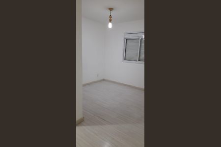 Apartamento para alugar com 74m², 2 quartos e 1 vagaQuarto