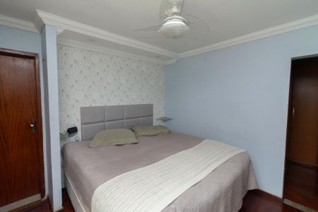 Casa à venda com 225m², 3 quartos e 4 vagasSuíte