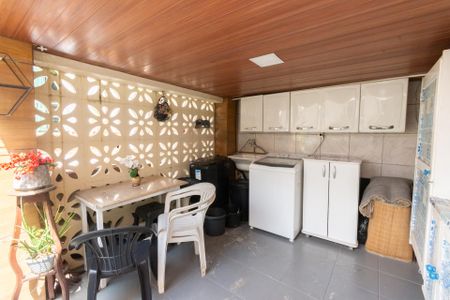 Casa à venda com 225m², 3 quartos e 4 vagasLavanderia