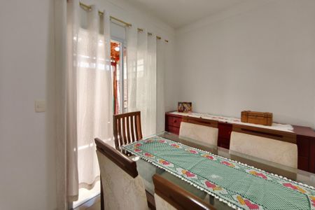 Casa de condomínio à venda com 104m², 3 quartos e 2 vagas Casa de condomínio à venda com 104m², 3 quartos e 2 vagasSala de Jantar