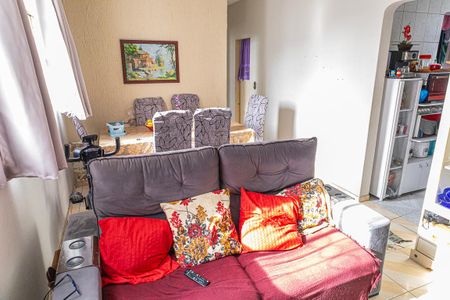 Sala de apartamento à venda com 3 quartos, 76m² em São João Batista, Belo Horizonte