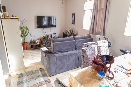 Sala de apartamento à venda com 3 quartos, 76m² em São João Batista, Belo Horizonte
