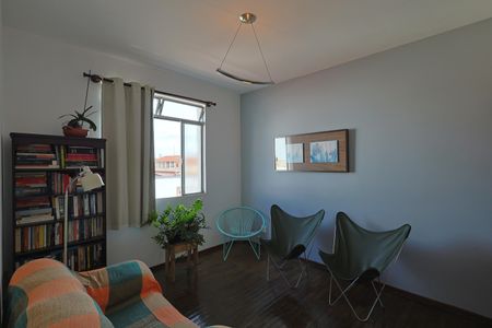 Apartamento à venda com 3 quartos, 96m² em João Pinheiro, Belo Horizonte