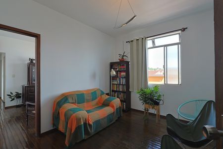 Apartamento à venda com 3 quartos, 96m² em João Pinheiro, Belo Horizonte