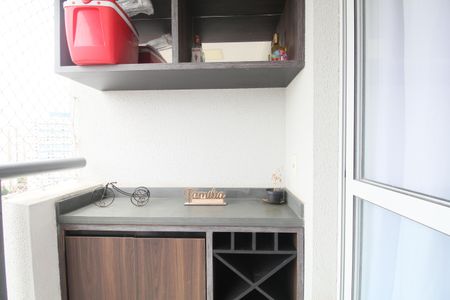 Apartamento para alugar com 47m², 2 quartos e 1 vagaVaranda