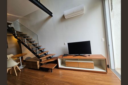 Sala de apartamento para alugar com 1 quarto, 47m² em Cidade Monções, São Paulo