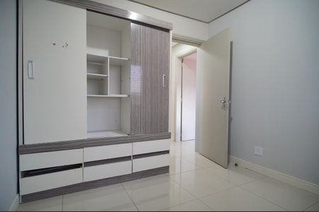 Quarto 1 de apartamento para alugar com 2 quartos, 53m² em Scharlau, São Leopoldo