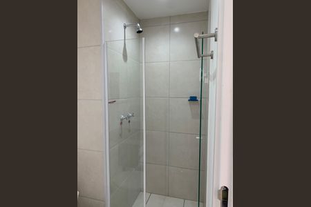 Banheiro de apartamento para alugar com 2 quartos, 46m² em Jacarepaguá, Rio de Janeiro