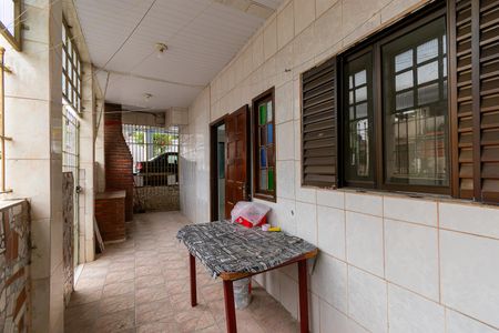 Casa para alugar com 110m², 2 quartos e sem vagaQuintal