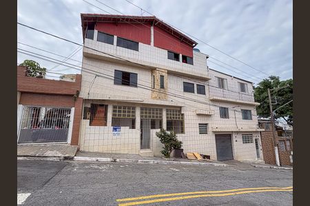 Casa para alugar com 110m², 2 quartos e sem vagaFachada