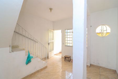 Casa para alugar com 120m², 2 quartos e sem vagaSala