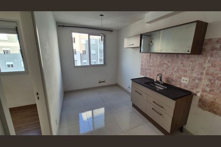 Cozinha de apartamento para alugar com 1 quarto, 24m² em Santo Amaro, São Paulo