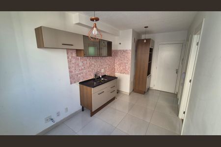 Cozinha de apartamento para alugar com 1 quarto, 24m² em Santo Amaro, São Paulo