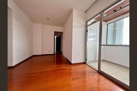 Sala de apartamento para alugar com 3 quartos, 90m² em Estoril, Belo Horizonte