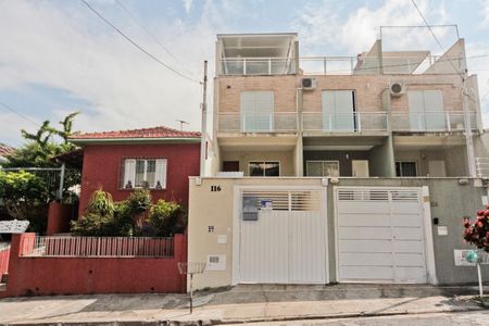 Casa para alugar com 150m², 2 quartos e 2 vagasFachada