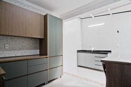 Casa para alugar com 150m², 2 quartos e 2 vagasCozinha