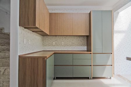 Casa para alugar com 150m², 2 quartos e 2 vagasCozinha