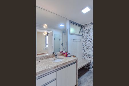 Apartamento à venda com 123m², 3 quartos e 1 vagaBanheiro da Suíte