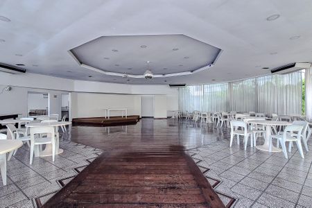Apartamento à venda com 123m², 3 quartos e 1 vagaÁrea comum - Salão de festas
