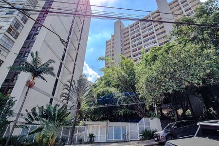 Apartamento à venda com 123m², 3 quartos e 1 vagaFachada - Plaquinha