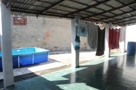 Casa para alugar com 100m², 3 quartos e 4 vagasQuintal