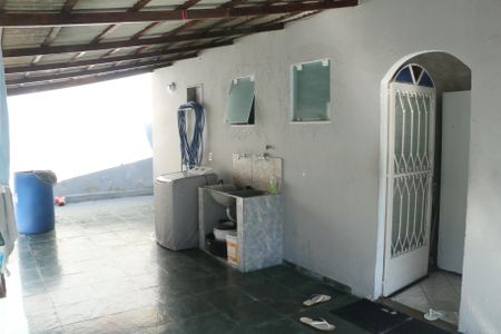 Casa para alugar com 100m², 3 quartos e 4 vagasVaranda