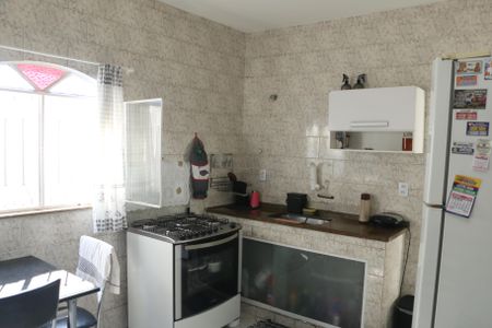 Casa para alugar com 100m², 3 quartos e 4 vagasCozinha