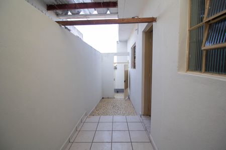 Casa para alugar com 25m², 1 quarto e sem vaga Casa para alugar com 25m², 1 quarto e sem vagaQuintal