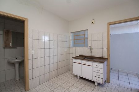 Cozinha de casa para alugar com 1 quarto, 25m² em Vila Zat, São Paulo