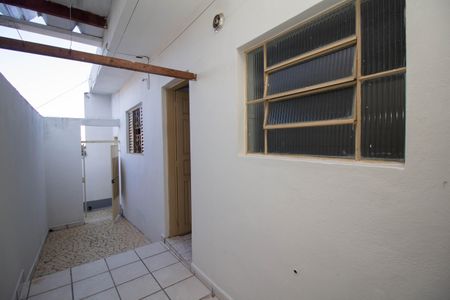 Casa para alugar com 25m², 1 quarto e sem vaga Casa para alugar com 25m², 1 quarto e sem vagaQuintal