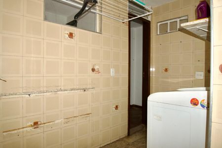 Apartamento para alugar com 80m², 3 quartos e 1 vagaÁrea de Serviço