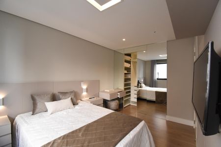 Suíte de apartamento para alugar com 1 quarto, 50m² em São Francisco, Curitiba