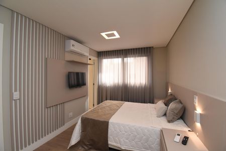 Suíte de apartamento para alugar com 1 quarto, 50m² em São Francisco, Curitiba