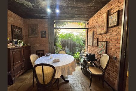 Casa à venda com 875m², 4 quartos e 4 vagasSala de almoço 