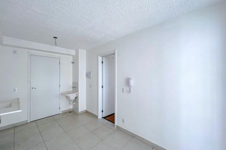 Sala de apartamento para alugar com 1 quarto, 28m² em Guaiauna, São Paulo
