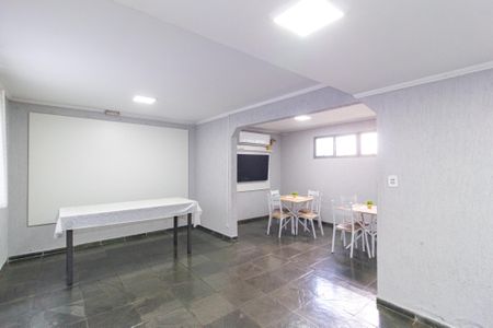 Apartamento para alugar com 60m², 3 quartos e 1 vagaÁrea comum - Salão de festas