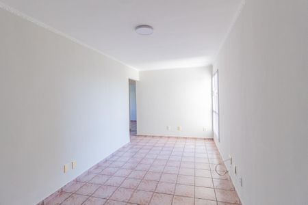 Sala de apartamento para alugar com 3 quartos, 60m² em Piratininga, Osasco