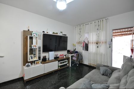 Sala de casa de condomínio para alugar com 2 quartos, 90m² em Vila Fidalgo, São Paulo