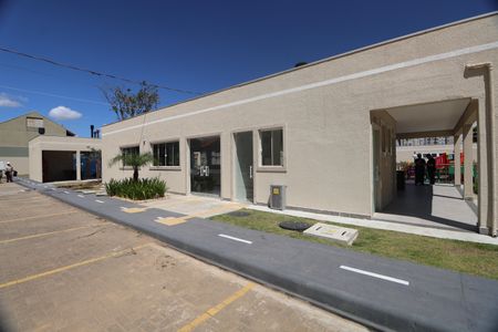 Apartamento para alugar com 55m², 2 quartos e sem vagaÁrea comum - Salão de festas