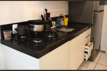 Cozinha de apartamento à venda com 2 quartos, 41m² em Jardim Boa Vista (zona Oeste), Osasco