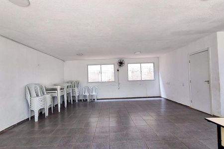 Apartamento à venda com 41m², 2 quartos e 1 vaga Apartamento à venda com 41m², 2 quartos e 1 vagaÁrea comum - Salão de festas