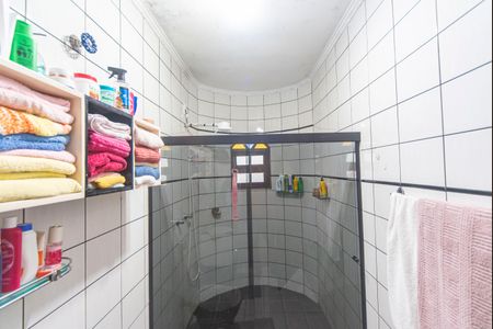 Casa à venda com 350m², 3 quartos e 2 vagas Casa à venda com 350m², 3 quartos e 2 vagasBanheiro Social