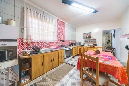 Casa à venda com 350m², 3 quartos e 2 vagas Casa à venda com 350m², 3 quartos e 2 vagasCozinha