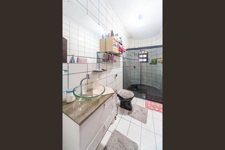 Casa à venda com 350m², 3 quartos e 2 vagas Casa à venda com 350m², 3 quartos e 2 vagasBanheiro Social