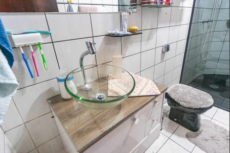 Casa à venda com 350m², 3 quartos e 2 vagas Casa à venda com 350m², 3 quartos e 2 vagasBanheiro Social