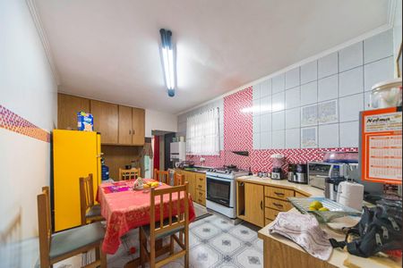 Casa à venda com 350m², 3 quartos e 2 vagas Casa à venda com 350m², 3 quartos e 2 vagasCozinha