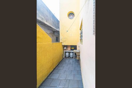 Casa à venda com 350m², 3 quartos e 2 vagas Casa à venda com 350m², 3 quartos e 2 vagasQuintal Térreo