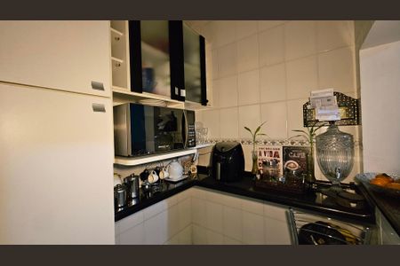 Apartamento à venda com 72m², 2 quartos e 1 vaga Apartamento à venda com 72m², 2 quartos e 1 vagaCozinha e Área de Serviço